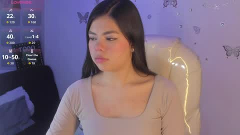 pretty online show from April 12, 11:57 am