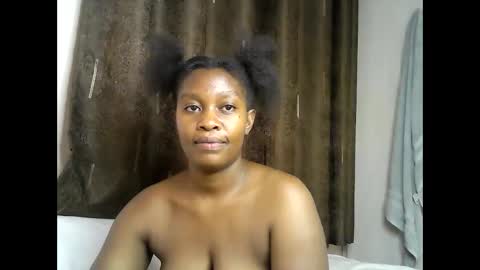 pretty_kylah online show from May 29, 2:09 am