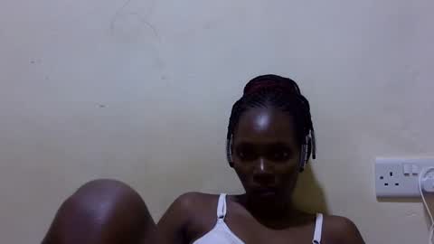 pretty_leila1 online show from April 10, 12:00 pm