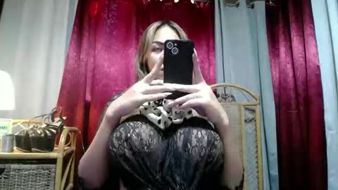 samantha online show from March 14, 8:04 am