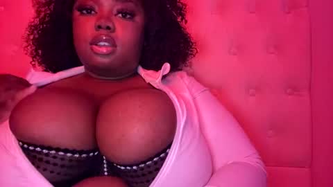 prettyblackbitchh online show from July 21, 11:00 am