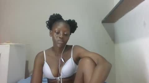 prettydollk online show from January 31, 7:11 pm