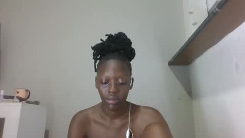 prettydollk online show from February 11, 9:38 pm