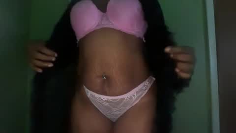 prettypssyred05 online show from June 30, 5:01 pm