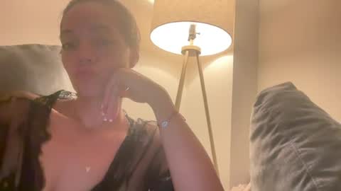 prettyyykittyyy22 online show from August 1, 5:42 am