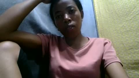 prisca880319 online show from April 23, 5:48 pm