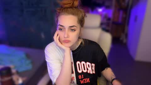 Queen of Pain online show from May 17, 9:47 pm