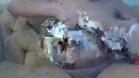 queeen online show from February 17, 6:29 pm