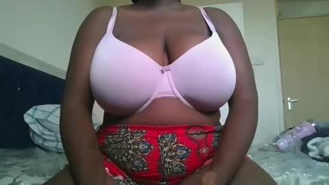 queeen online show from March 24, 6:41 am