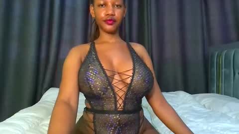 queen321850 online show from March 15, 1:46 pm