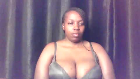 QUEEN online show from May 30, 4:54 am