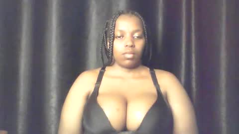 QUEEN online show from March 28, 12:04 pm