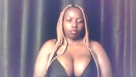 QUEEN online show from May 6, 4:27 am