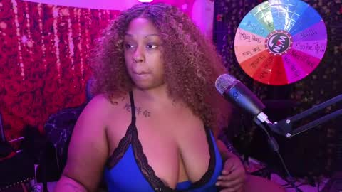 Queen Cherise Roze online show from June 5, 2:01 pm