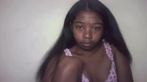 queennaya online show from July 17, 8:45 pm