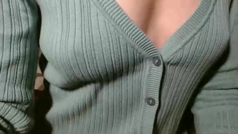 queenoftenderness online show from March 24, 8:36 pm