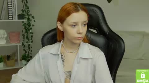 rachel__lips online show from June 12, 8:11 am