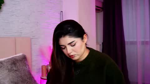 RachelSwaan online show from February 17, 5:29 am