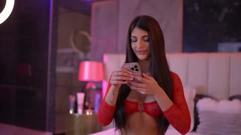 Raisa online show from March 8, 4:22 pm