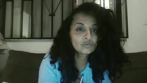 Random girl on sofa online show from June 7, 6:20 am