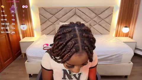 Raquel online show from March 11, 12:20 pm