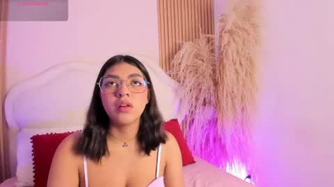 rebeca_taylor_ online show from March 24, 3:01 am