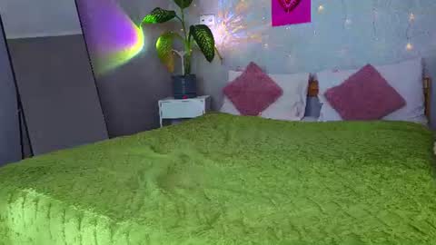 red__candy online show from June 16, 2:18 pm