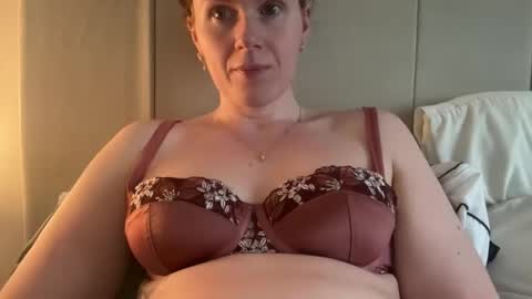 Rosie online show from March 9, 4:43 pm