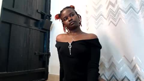 redrubyyyy online show from December 15, 11:10 pm