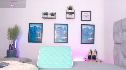 regina1819 online show from April 16, 2:34 am