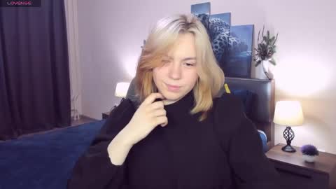 RemiPeach online show from May 13, 4:35 pm
