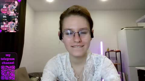 Claire online show from March 17, 6:23 pm