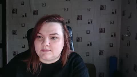 renataoia online show from April 23, 3:58 pm