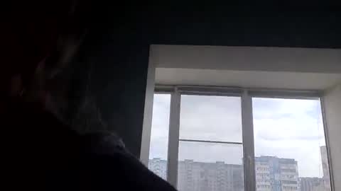 Anna - not anna - right Anna  online show from March 25, 11:46 am