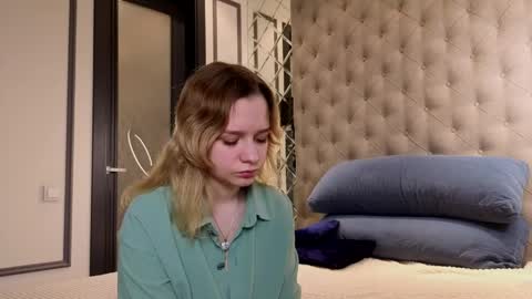 Violetta online show from April 24, 1:19 am