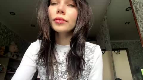 Chloe online show from May 16, 10:07 am