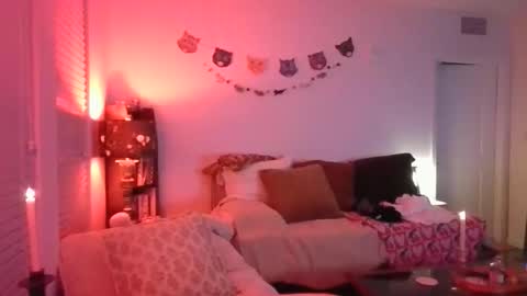 rileyzoee9 online show from May 9, 2:35 am