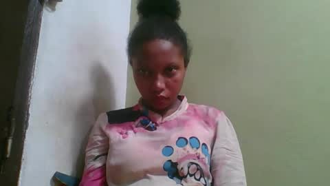 rinah654271 online show from May 10, 4:14 am