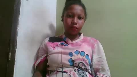 rinah654271 online show from May 7, 3:33 am