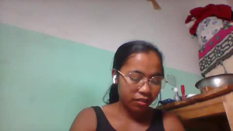 rinah856024 online show from April 23, 6:32 pm