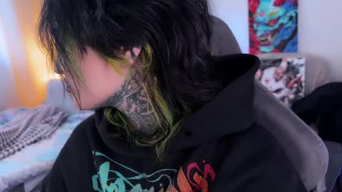   DianaBrite            fansl y online show from April 8, 1:24 pm