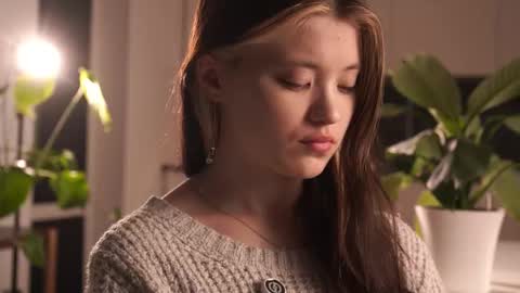 Akemi online show from March 4, 4:24 pm