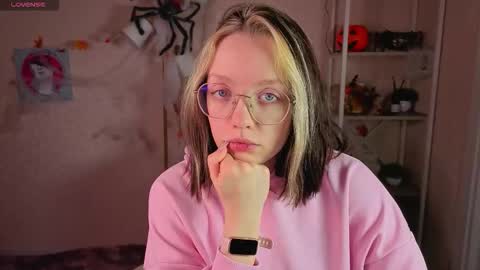 Rockett online show from November 11, 1:12 am