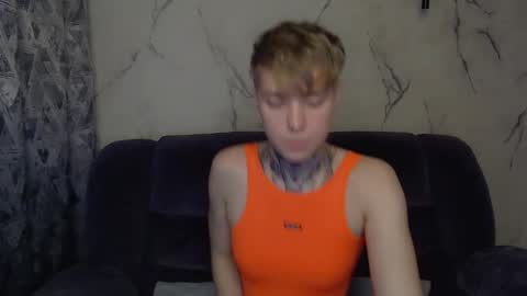 Roni online show from December 15, 12:18 am