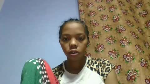 rosah225127 online show from April 28, 3:43 am