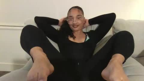 Rosalina online show from March 12, 5:54 am