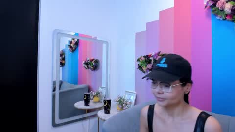     online show from February 20, 11:31 am