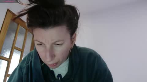 RosieHayes online show from March 14, 1:01 pm