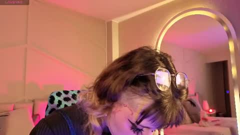 rossiie_hunt_ online show from June 10, 12:37 pm