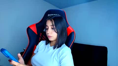 rousse_violet online show from April 20, 12:13 am